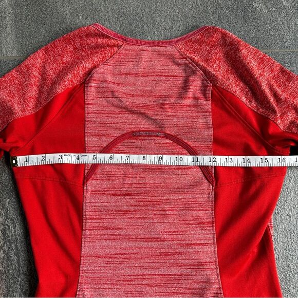 Athleta Running Wild Mix Crew Long Sleeve Scoop-neck Top Thumbholes XS - Picture 13 of 15